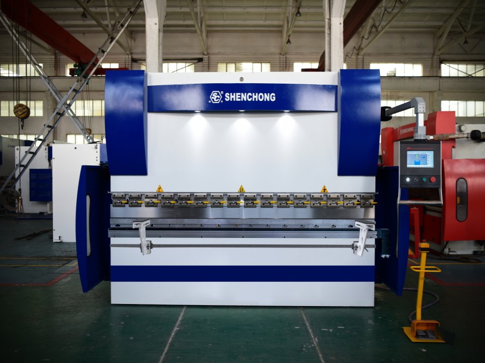 Prensa plegadora cnc de 100 toneladas y 3200 mm